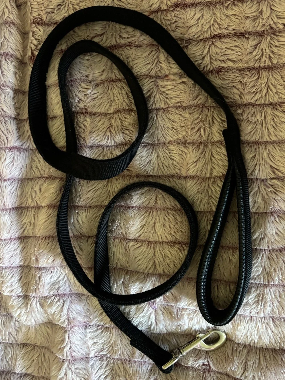 Black Nylon Leash with Comfort Grip Loop 6.5’ Long